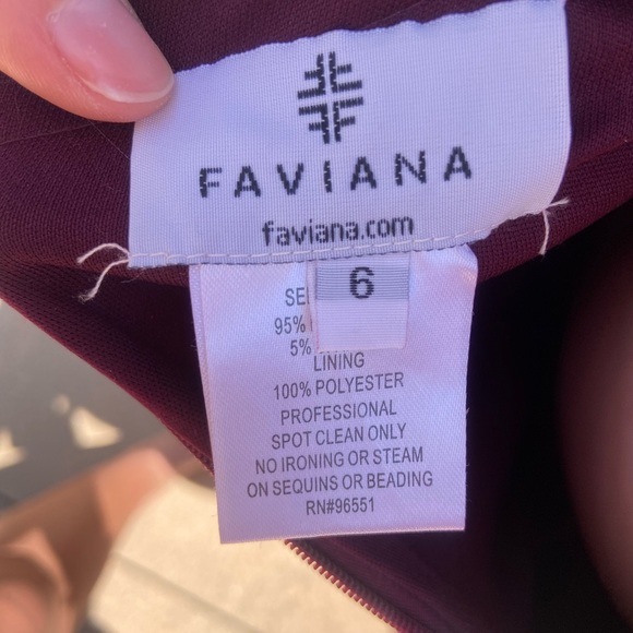 Burgundy Prom/Ball Gown Dress - Picture 3 of 7